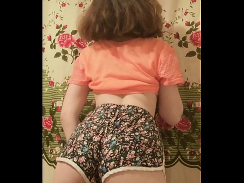 ❤️ Sexy me nyuam mos stripping tawm nws luv ntawm lub koob yees duab Fucking video ntawm porn hmn.xsexshop.ru Ib ❤
