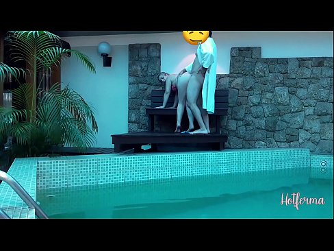 ❤️ Tus thawj coj caw tus tub txib mus rau hauv lub pas dej, tab sis tsis tuaj yeem tiv taus kub Fucking video ntawm porn hmn.xsexshop.ru Ib ❤